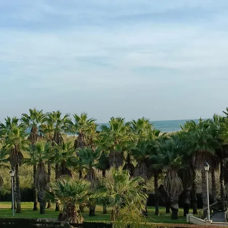 Apartamento En Segunda Planta En Urb. Jardines De Isla Canela